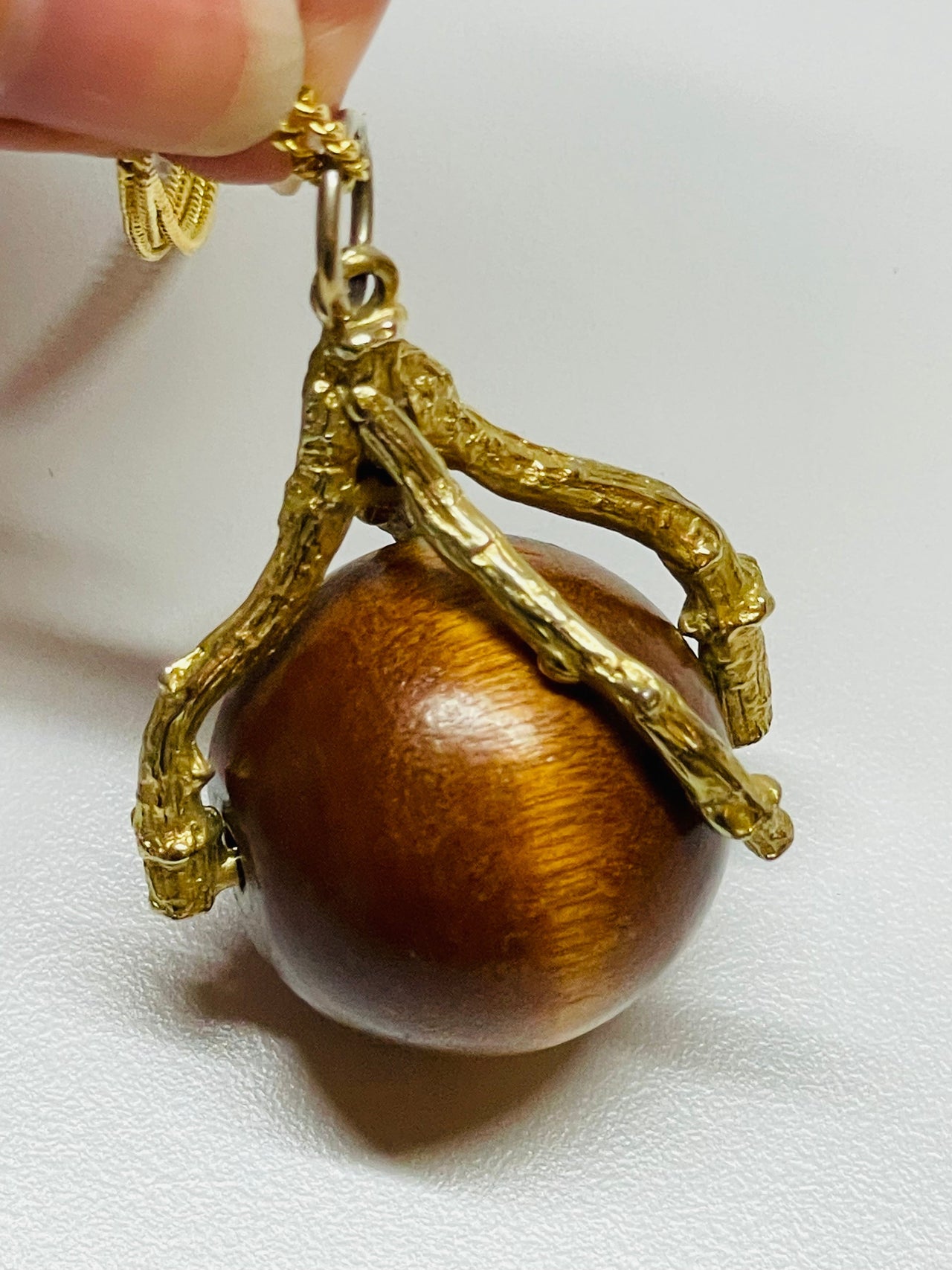 1970’s Dragon Egg Necklace Devil's Details 