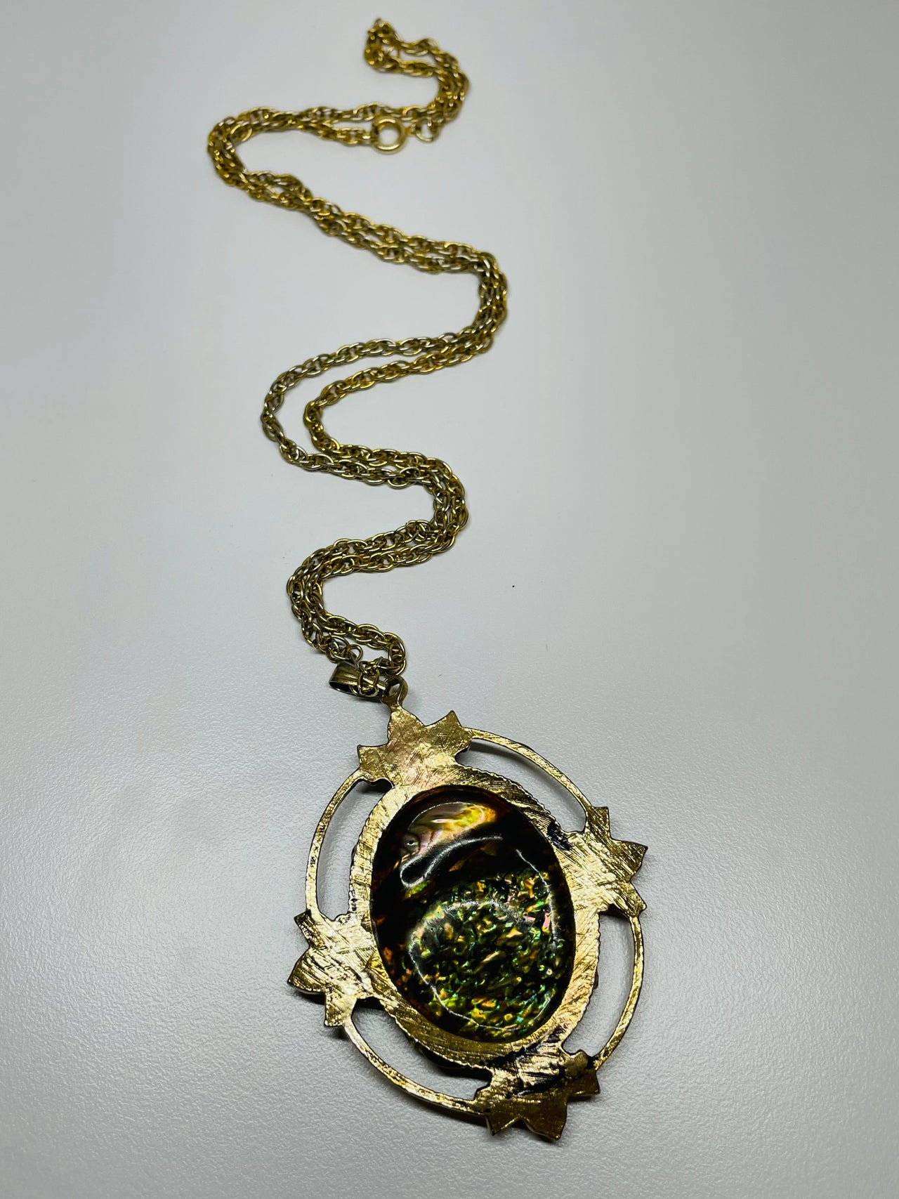 Abalone Style Necklace Devil's Details 