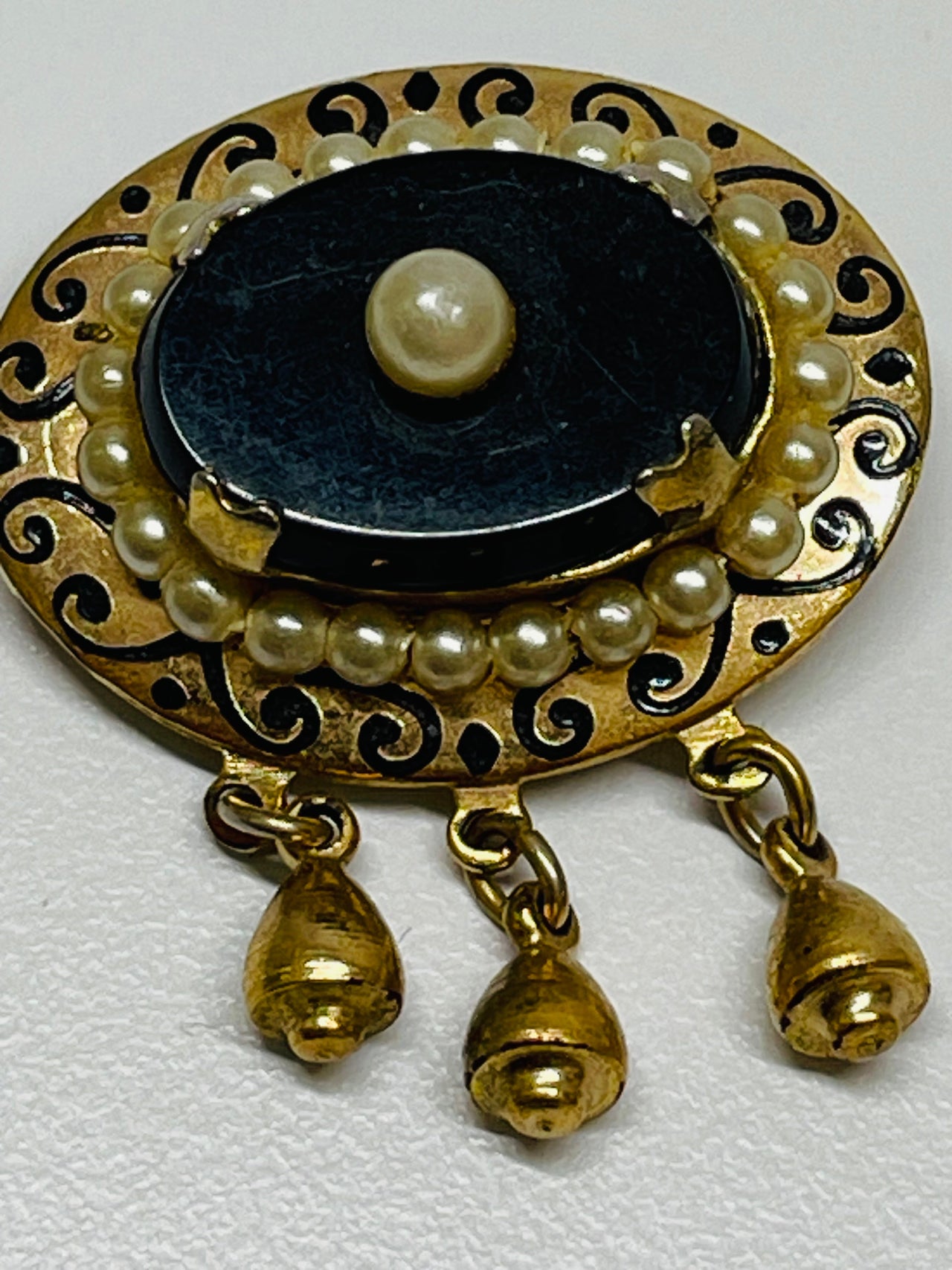 Black, Gold, and Pearl Brooch Devil's Details 