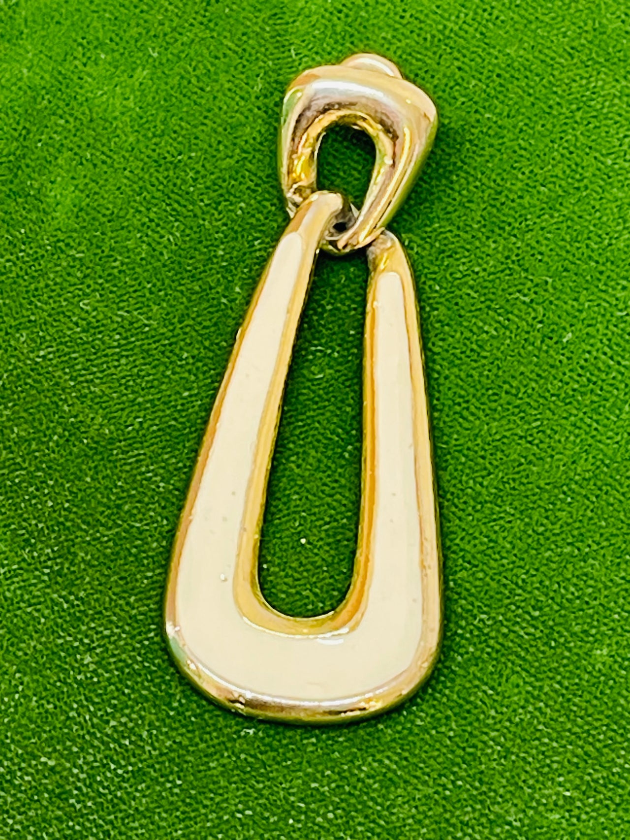 Cream and Gold Enamel Long Loops Devil's Details 