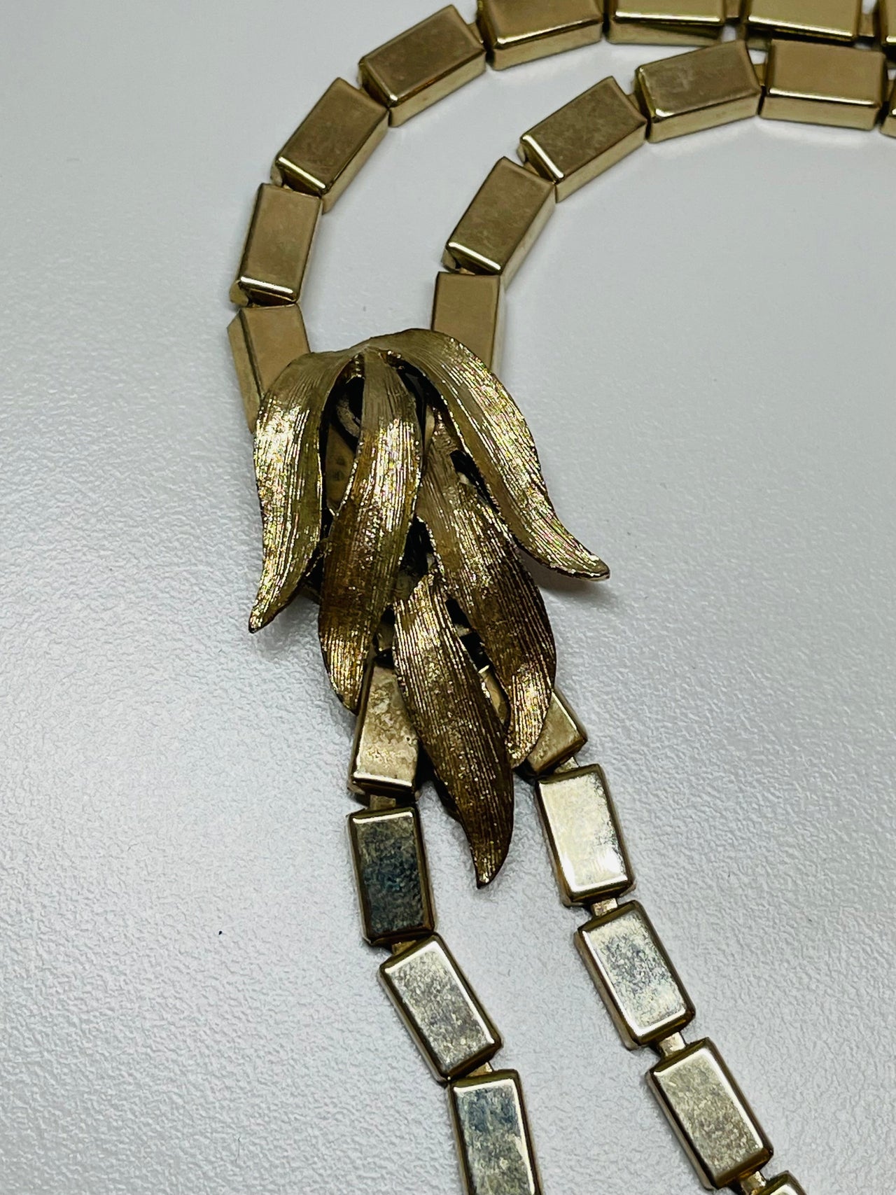 Gold Bar Leaf Bolo Necklace Devil's Details 