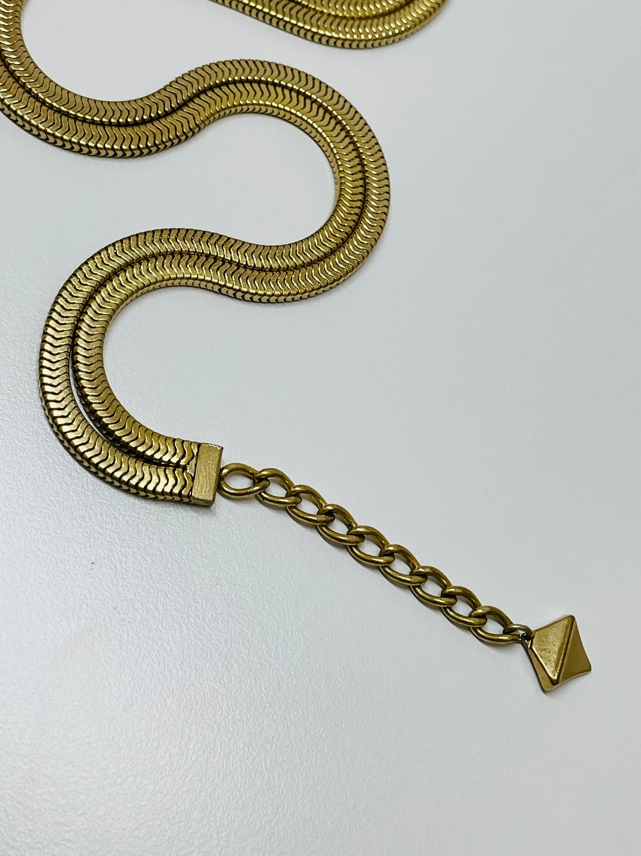 Gold Double Link Chain Necklace Devil's Details 