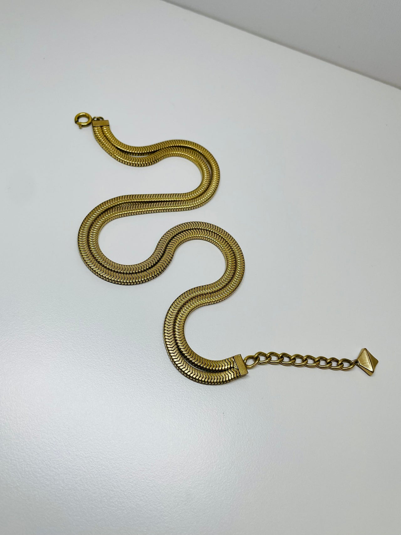 Gold Double Link Chain Necklace Devil's Details 