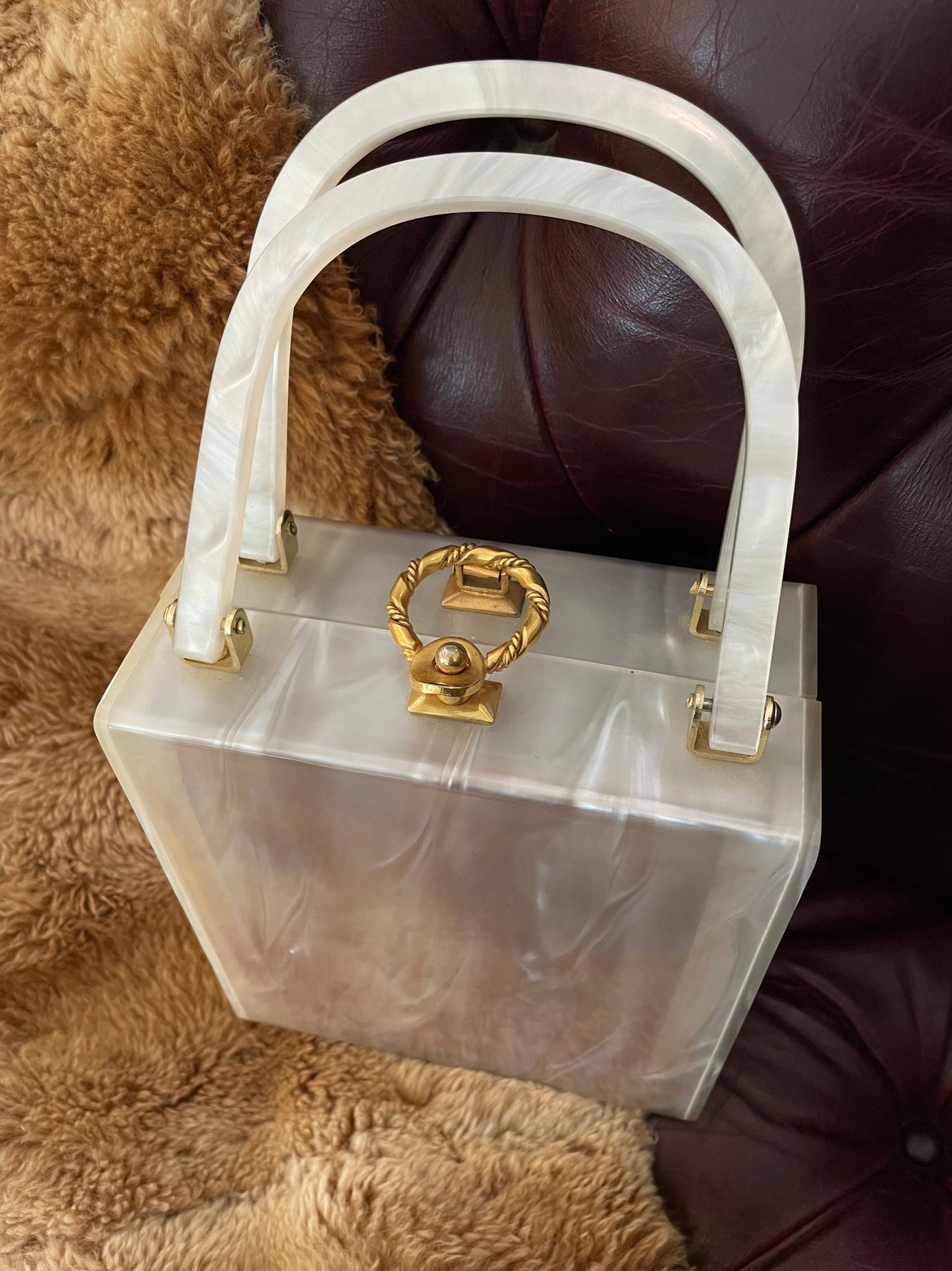 MidCentury White Lucite Box Purse Devil's Details 