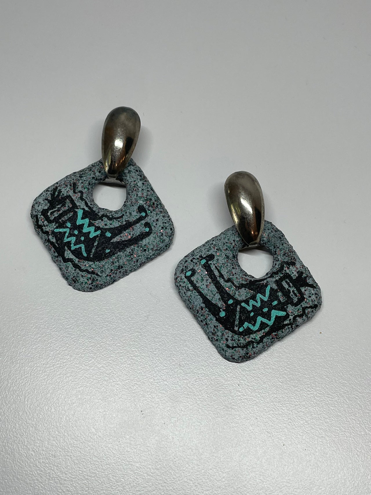 Modern Art Dangle Earrings Devil's Details 