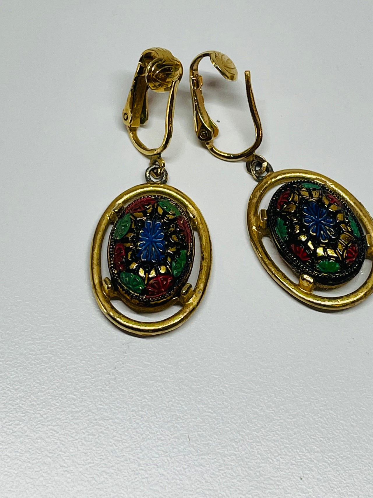 Sara Coventry Mosaic Earrings Devil's Details 