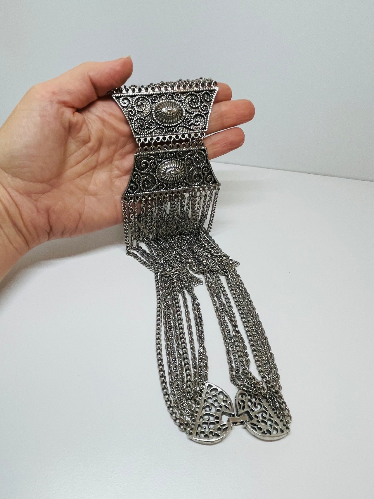 Silver Etruscan Fringe Necklace Devil's Details 