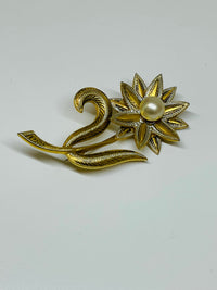 Thumbnail for Spanish Damascene Pearl Flower Brooch Devil's Details 