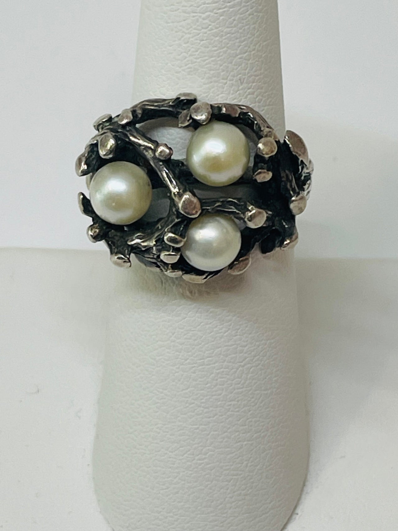 Sterling Triple Pearl Ring Devil's Details 